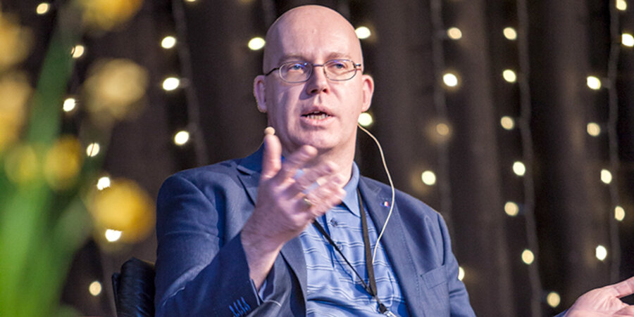 Der Evolutionsbiologe Günter Bechly auf der Veranstaltung „Glaube ist denkbar“. Foto: Forum Wiedenest