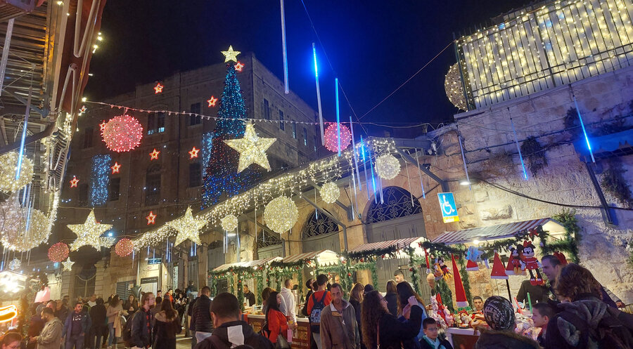 Beim Jerusalemer Weihnachtsmarkt wird an der Beleuchtung nicht gespart. Foto: IDEA/Julia Bernhard