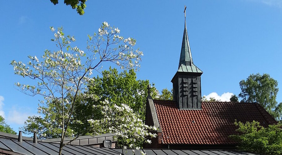 Der Unternehmer und AfD-Stadtrat Carsten Lapusch spendete viele Jahre Geld an die Evangelisch-lutherische Kirchengemeinde im Celler Ortsteil Garßen. Das Foto zeigt die zur Gemeinde gehörende Markuskirche. Foto: Evangelisch-lutherische Kirchengemeinde Garßen