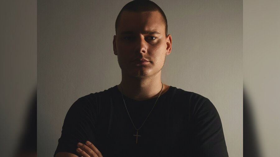 Unter dem Künstlernamen „Ill-Lyricus“ predigt Kevin Neufeld (28) das Evangelium auf harten Rap-Beats. 