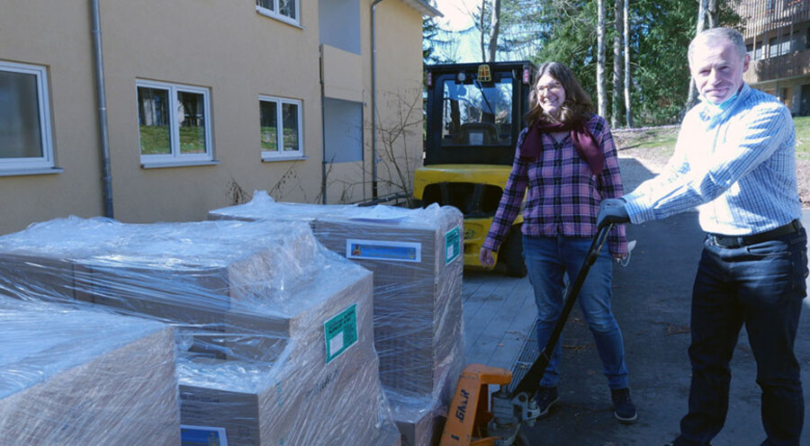 Das Deutsche Institut für Ärztliche Mission in Tübingen schickt Medikamente und Verbandsmaterial in die Ukraine. Foto: Difäm