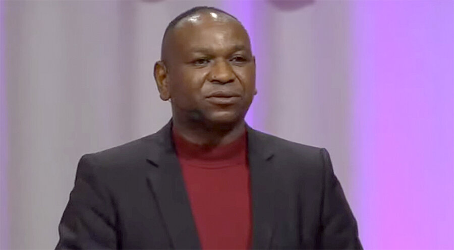 Der Leiter des „Europäischen Instituts für Migration, Integration und Islamfragen“, Yassir Eric. Screenshot: YouTube/Schönblick
