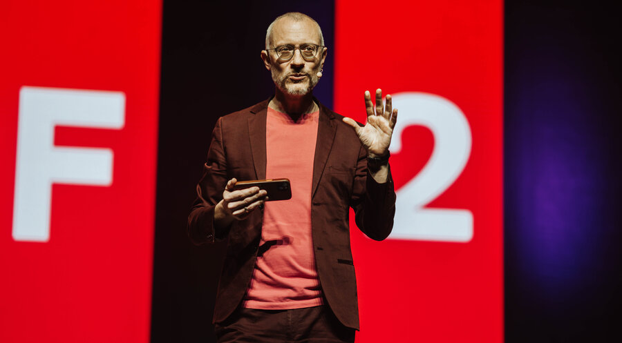 Der katholische Theologe und Philosoph Johannes Hartl sprach auf dem KCF in Karlsruhe. Foto: IDEA/Matthias Schmitt