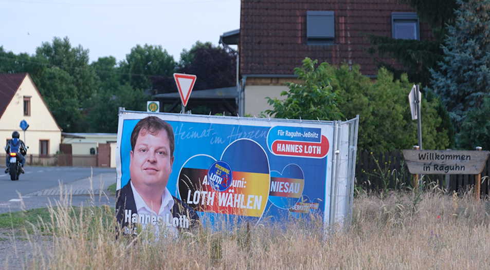 Raguhn-Jeßnitz im Landkreis Anhalt-Bitterfeld: Erstmals ist in Deutschland mit Hannes Loth ist ein AfD-Politiker zum Bürgermeister gewählt worden. Foto: Picture Alliance/dpa/Sebastian Willnow