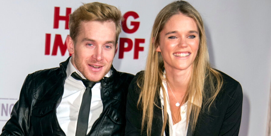 Samuel Koch und seine Verlobte Sarah Elena Timpe. Foto: picture-alliance/Geisler-Fotopress