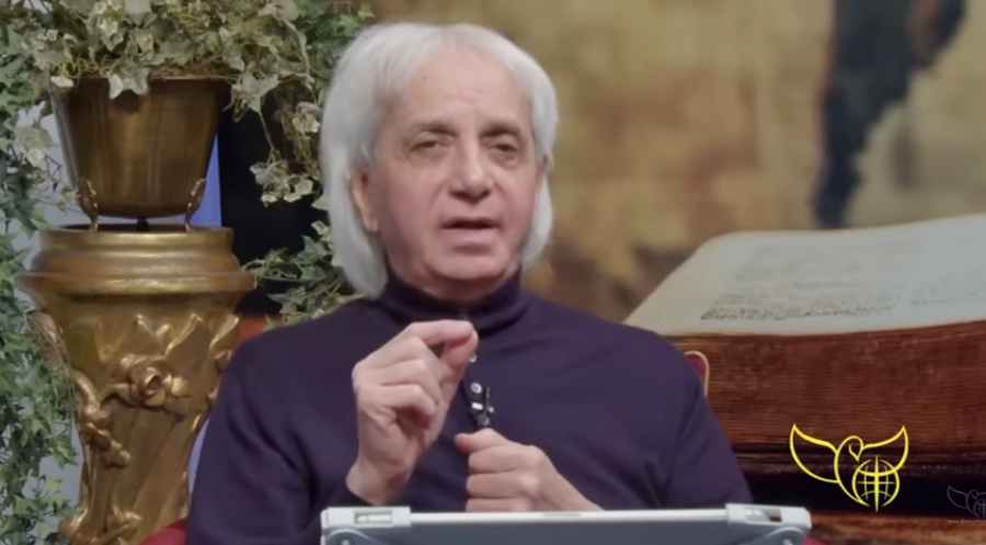 Hinn gilt als einer der weltweit bekanntesten und umstrittensten Vertreter des sogenannten „Wohlstandsevangeliums“. Screenshot: YouTube/Benny Hinn/Too Good To Be True, and It Is!