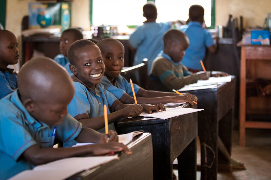 Unterricht in der Karubabi-Schule des Kinderwerkes in Burundi.