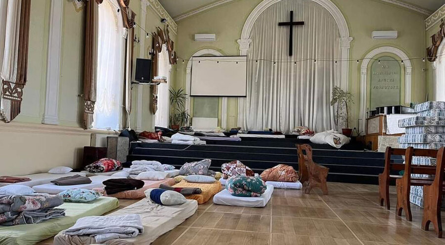 Viele Menschen konnten in Kirchen unterkommen. Foto: Roman Wecherkowsky