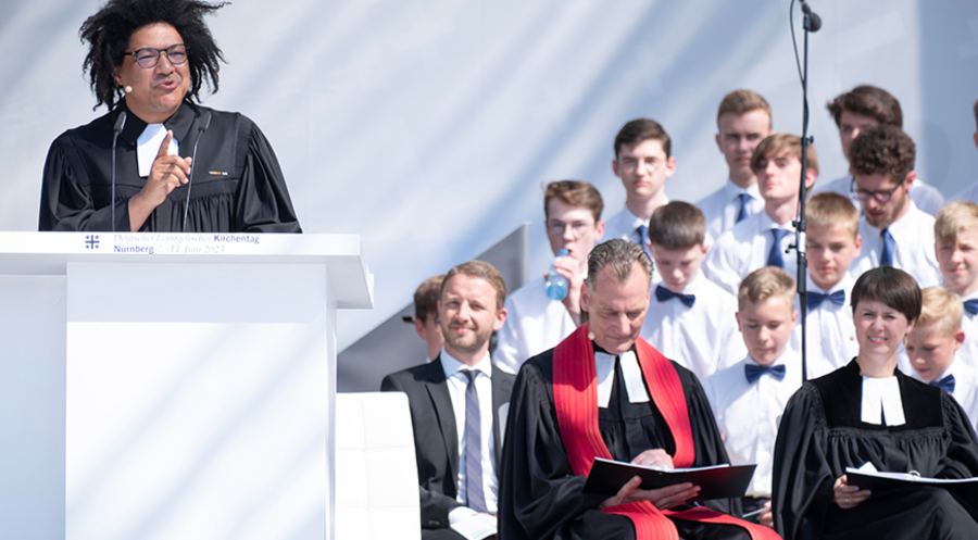 Zahlreiche Nutzer der Sozialen Medien hatten die Predigt von Ceasar im Nachgang als Gotteslästerung bezeichnet. Foto: Picture Alliance/epd-bild/Tim Wegner 