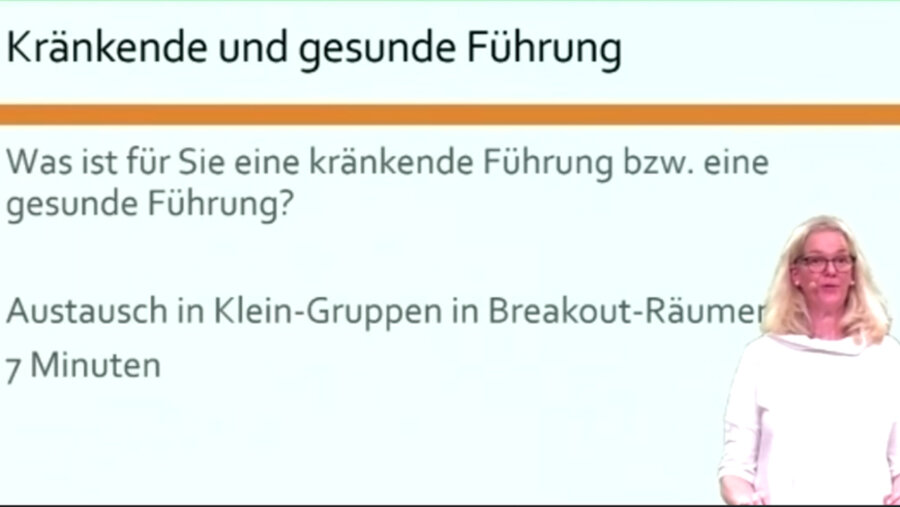 Wiebke Böhmer in ihrem Themenraum. Screenshot: KCF