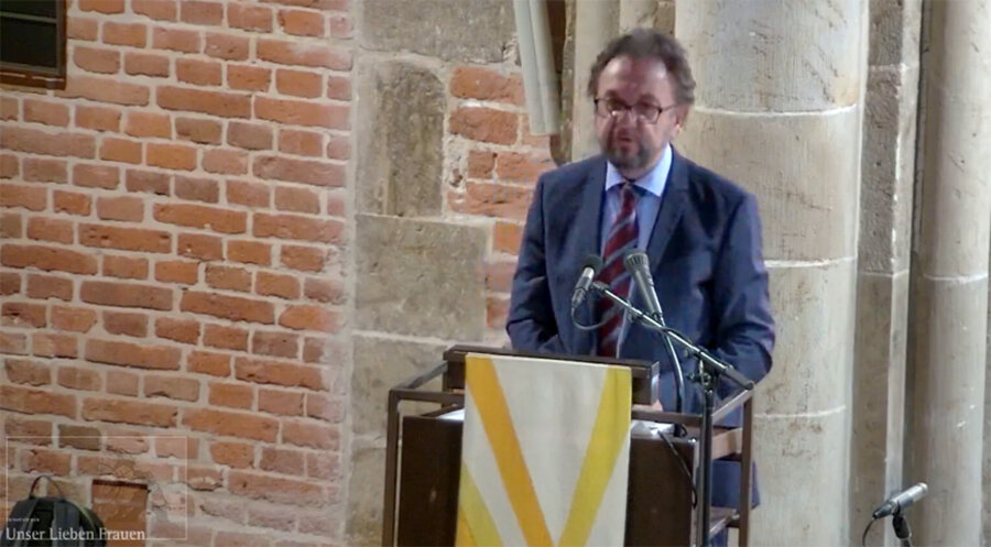 Der Journalist, Jurist und Autor Heribert Prantl bei seiner Kanzelrede. Screenshot: YouTube/St. Ansgarii & Unser Lieben Frauen Bremen