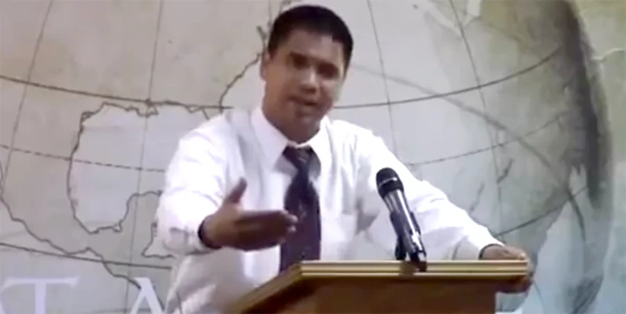 Pastor Roger Jimenez von der Verity-Baptistengemeinde in Sacramento. Screenshot: Youtube