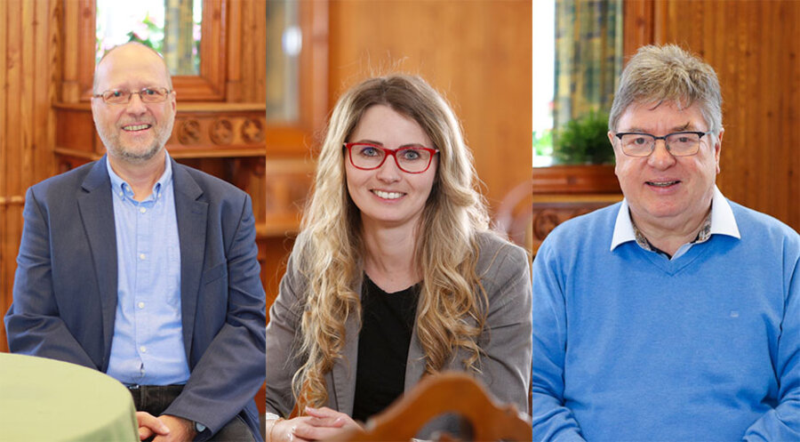 Pastor Lutz Behrens (r) wird als Direktor entpflichtet und Frau Jenny-Miriam Kuhlmann (m) als Allein-Vorständin und Herr Eberhard Seibert (l) als verantwortlicher Theologe eingeführt. Foto: DMH-Salem