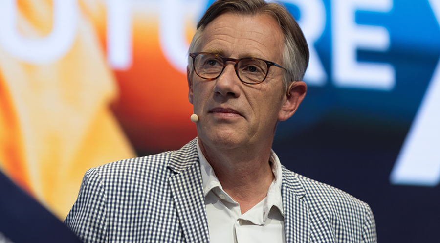 Angesichts des Sparplans für VW machen sich viele Mitarbeiter Sorgen, berichtet Pastor Peer-Detlev Schladebusch.