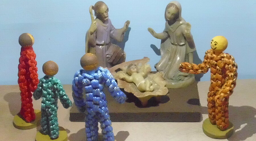 Der Baptist Joachim Fischer gestaltet ungewöhnliche Krippen. Foto: Joachim Fischer