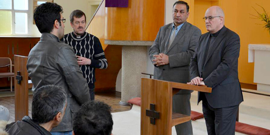 Volker Kauder (rechts) setzt sich intensiv für Religionsfreiheit und verfolgte Christen ein. Foto: CDU/CSU-Bundestagsfraktion