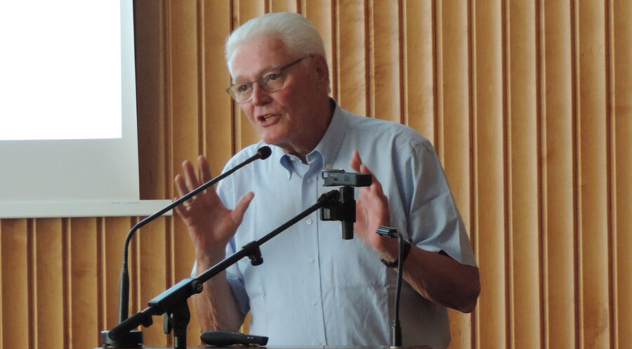 Ulrich Parzany sprach auf dem 9. Ökumenischen Bekenntniskongress der Internationalen Konferenz Bekennender Gemeinschaften. Foto: IDEA/Daniela Städter