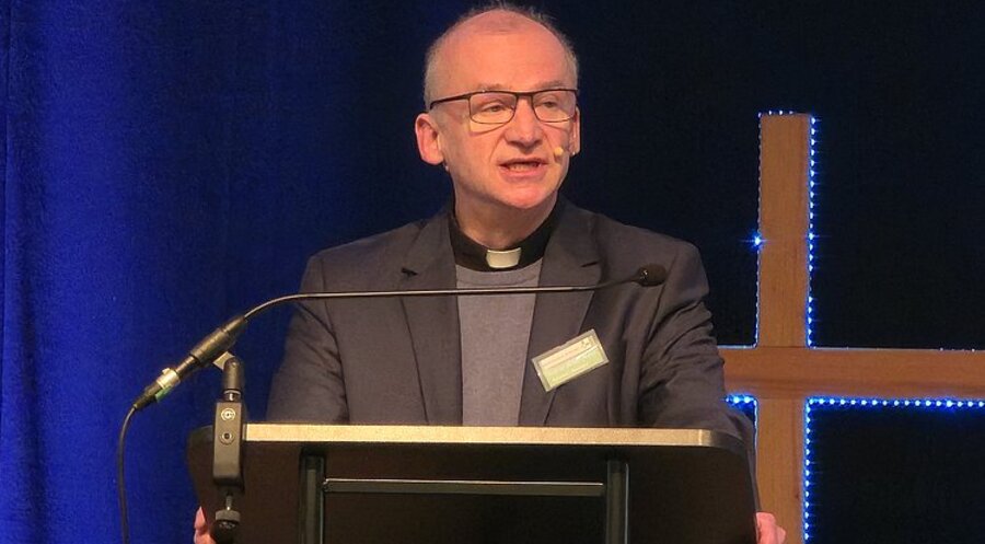 Warnt die Kirche davor, sich mit der Politik „gemein zu machen“: Der lutherische Theologieprofessor Armin Wenz. Foto: Gemeindehilfsbund/Ina Krause
