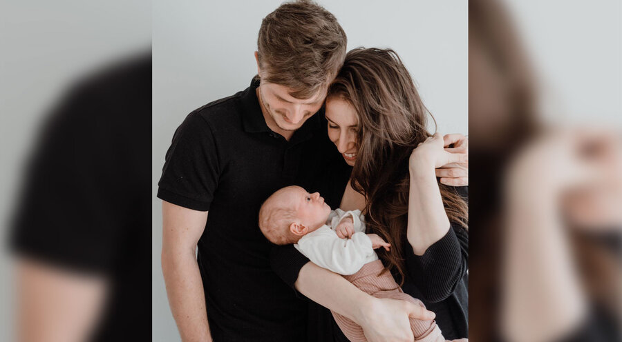 Sanela Stajic mit ihrem Ehemann und ihrer Tochter Ava. Foto: privat