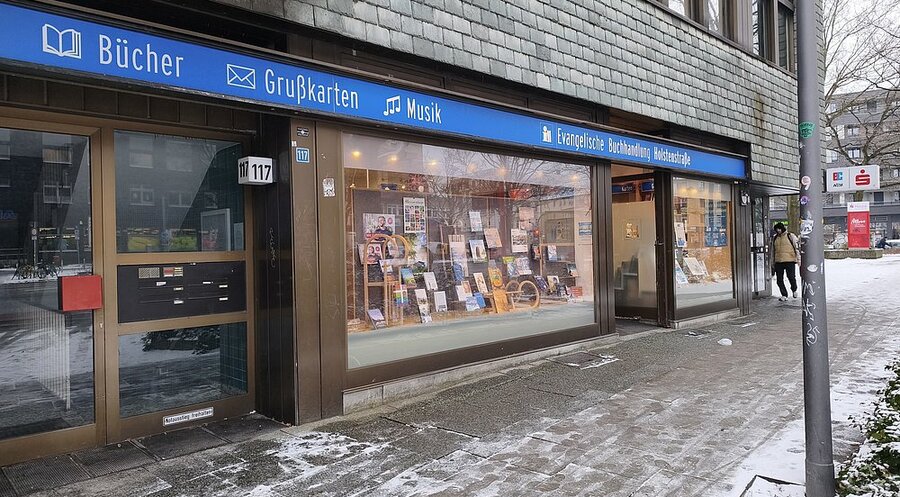 Schließt am 28. Februar ihre Türen: Die Evangelische Buchhandlung Holstenstraße in Hamburg-Altona. Foto: Privat