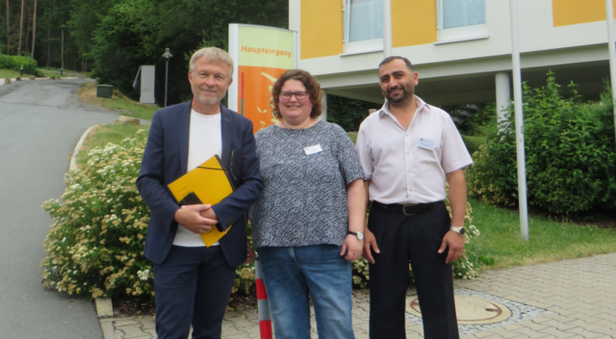 v.l.: Martin Montowski, Andrea Wachtel, Nasrulla Nasrullayev. Foto: haus-immanuel.de