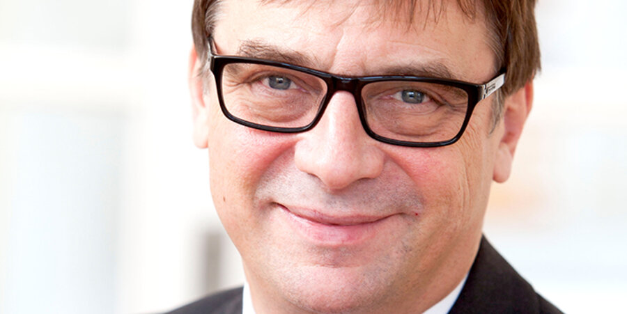 Der Kirchenpräsident der Evangelischen Kirche in Hessen und Nassau, Volker Jung. Foto: Rolf Öser/PR