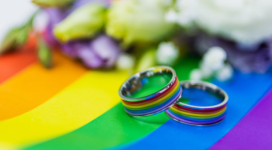 Vier homosexuelle Männer hatten sich gemeinsam für ihre polyamore Beziehung segnen lassen. Foto: iStock/Diamond Dogs