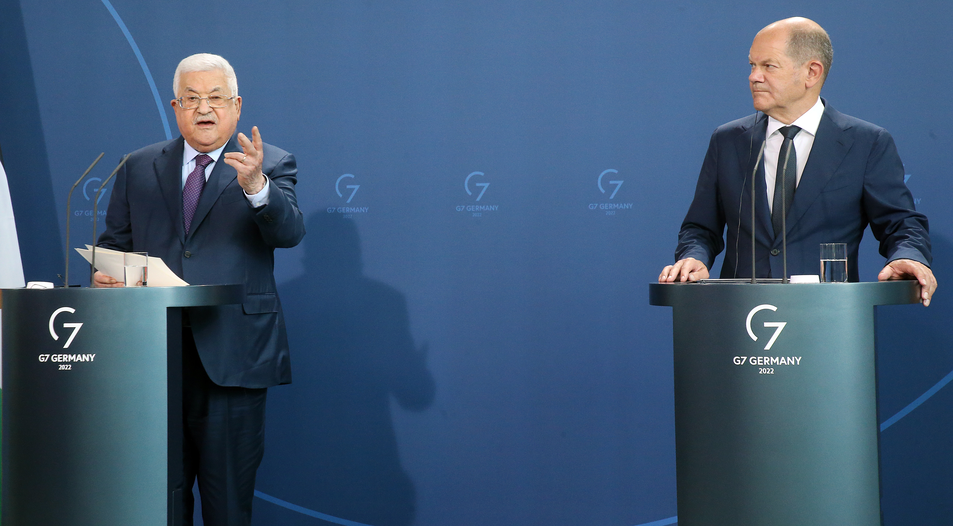 Mahmoud Abbas (links) und Bundeskanzler Olaf Scholz auf der Pressekonferenz am 16. August 2022. Foto: Picture Alliance/Wolgang Kumm
