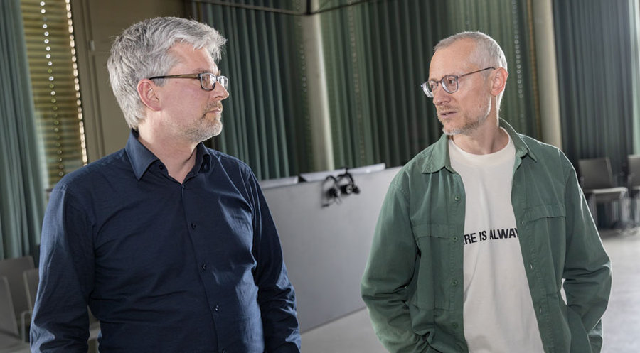 v.l.: Martin Fritz und Johannes Hartl sind sich bei der liberalen Theologie nicht einig. Foto: Lighthouse-Fotografie/Stefan Mayr