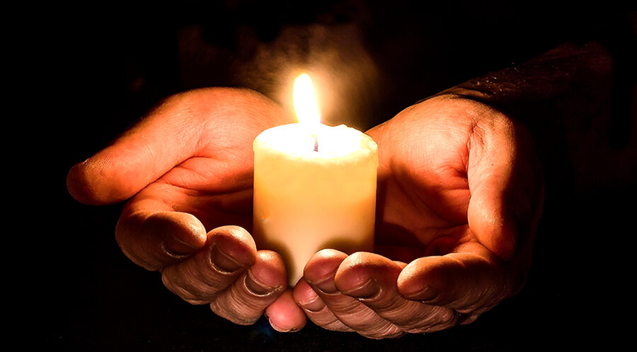 Was können Christen hier in Deutschland tun? „Beten. Und dann noch mehr beten“, sagt Illia Djadi aus dem westafrikanischen Niger. Foto: pixabay.com
