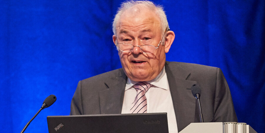 Der frühere bayerische Ministerpräsident und langjährige Innenminister Günther Beckstein sagte, er halte es für falsch, dass Deutschland Muslime ebenso bereitwillig aufnehme wie Christen. Foto: kwerkeu