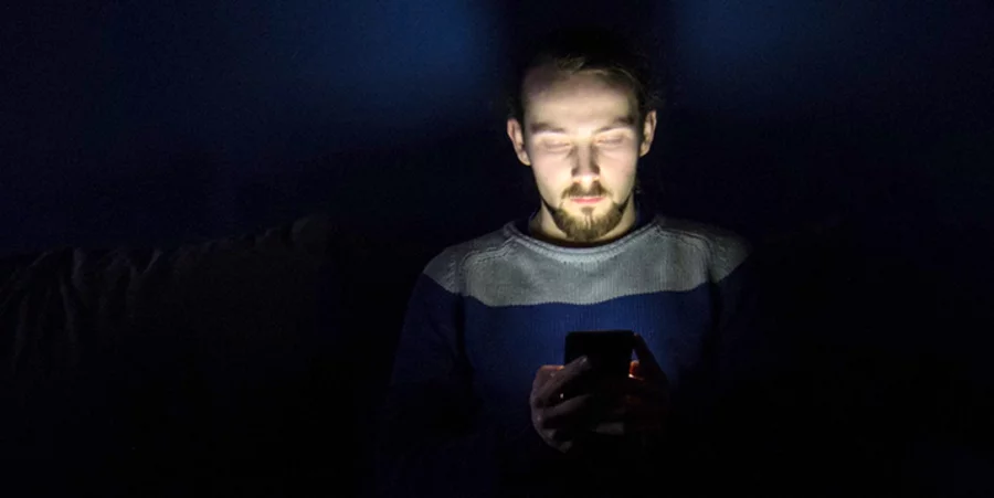 Durch die häufige Nutzung des Smartphones sei der Mensch in ständiger innerer Alarmbereitschaft. Foto: pixabay.com