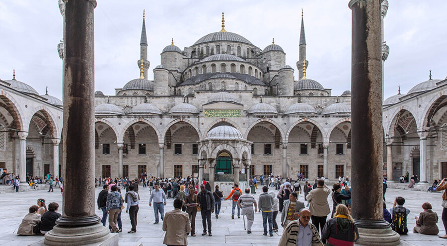 Die Islamexpertin und baden-württembergische CDU-Politikerin Birgül Akpinar hält es für „Wunschdenken“, einen deutschen Islam schaffen zu können. Symbolbild: pixabay.com