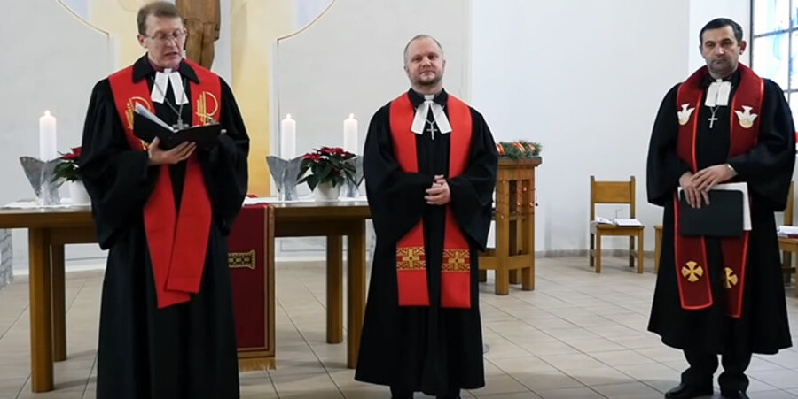 Pastor Paul Schwarz (Mitte) ist der neue bischöfliche Visitator der Deutschen Evangelisch-Lutherischen Kirche in der Ukraine. Screenshot: YouTube/DELKU
