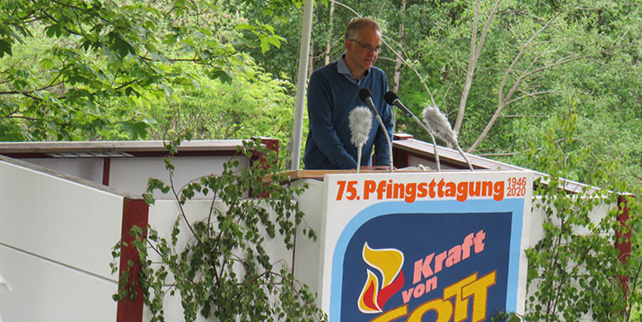 Hauptredner der 75. Pfingsttagung in Bobengrün war der Leiter des Fackelträgerzentrums Klostermühle, Stefan Kiene. Foto: CVJM Bobengrün