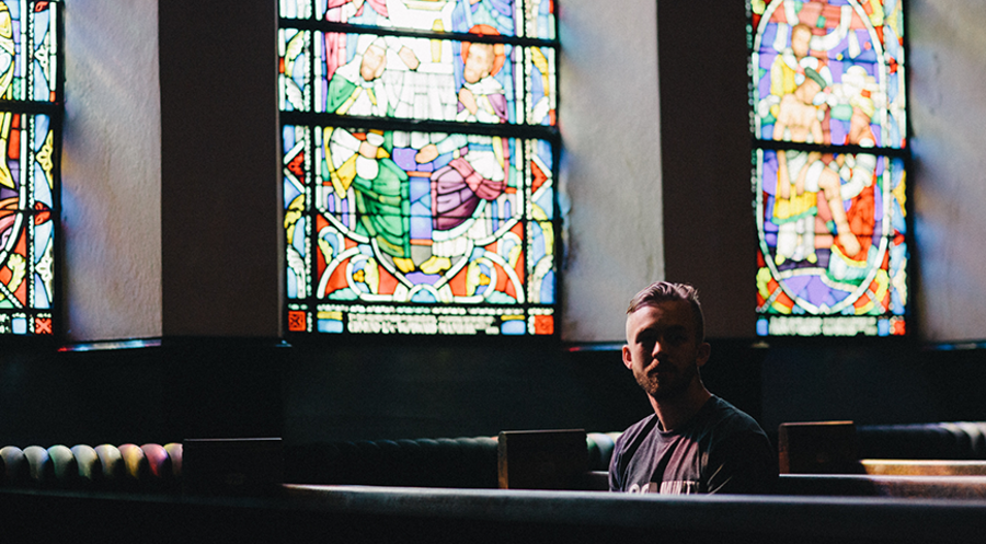 Geben die zunehmenden Kirchenaustritte Anlass zur Sorge? In der Bewertung der Frage zeigen sich lediglich die Freikirchler gespalten. Symbolfoto: unsplash.com