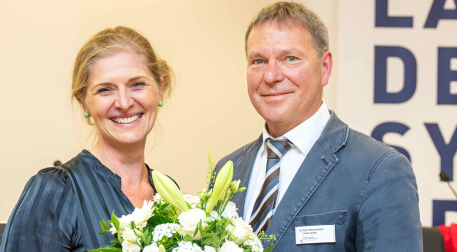Franziska Bönsch und Synodenpräsident Peter Abramowski. Foto: Klaus G. Kohn