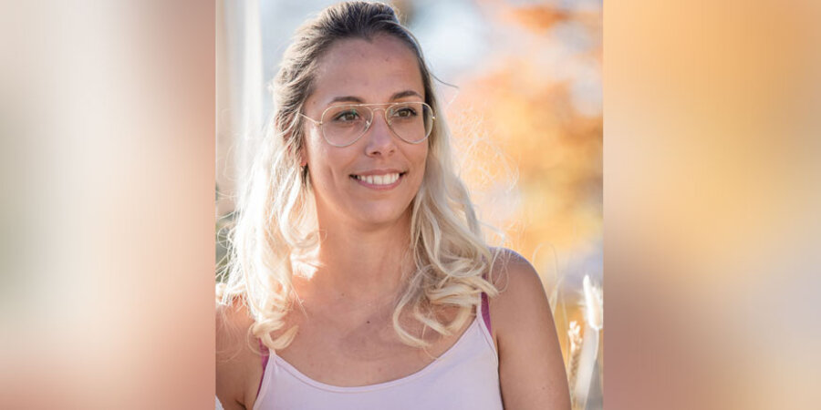 Heute strahlt sie wieder: Raffaela Schär lebte viele Jahre in Dunnkelheit. 