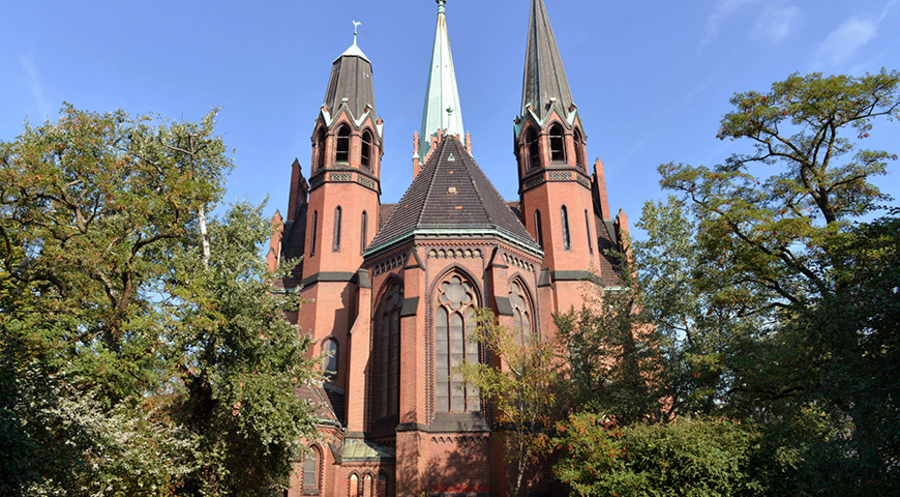 Die Apostel-Paulus-Kirche in Berlin-Schöneberg. Foto: Picture Alliance/imageBROKER/Schoening Berlin