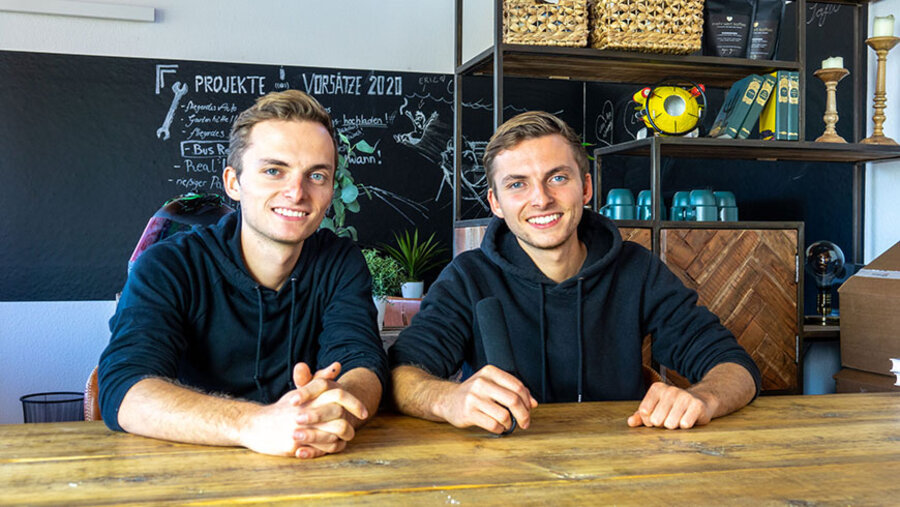 Die Zwillinge Johannes (links) und Philipp Mickenbecker - Philipp verstarb im Juni 2021.
Foto: Christliches Medienmagazin PRO