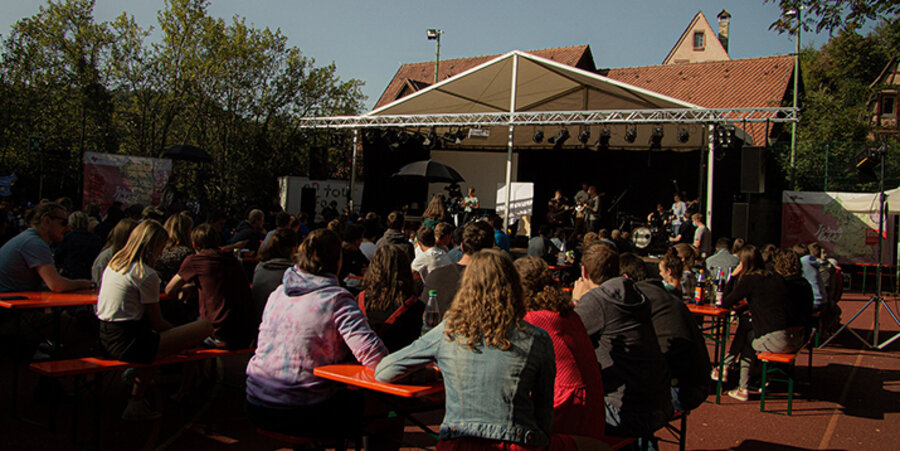 Rund 160 Besucher nahmen am „Burgfest“ teil. Foto: CVJM Bayern