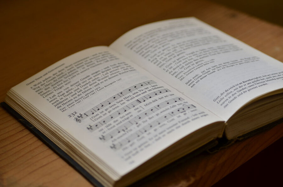 Das neue deutsche Gesangbuch steht in der Kritik, bevor es offiziell erschienen ist.