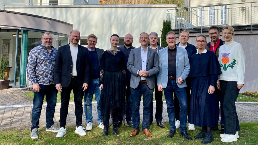 Der neugewählte Vorstand des Gnadauer Gemeinschaftsverbandes, dessen Mitgliederversammlung in Bad Liebenzell tagte. Foto: Gnadauer Gemeinschaftsverband