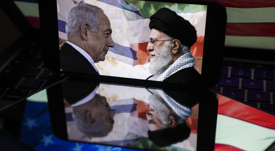 Gibt es Hoffnung auf ein Ende des Krieges? Der israelische Regierungschef Benjamin Netanjahu und Irans Oberster Führer Ajatollah Ali Chamenei. Foto: picture alliance/Anadolu/Dilara Irem Sancar