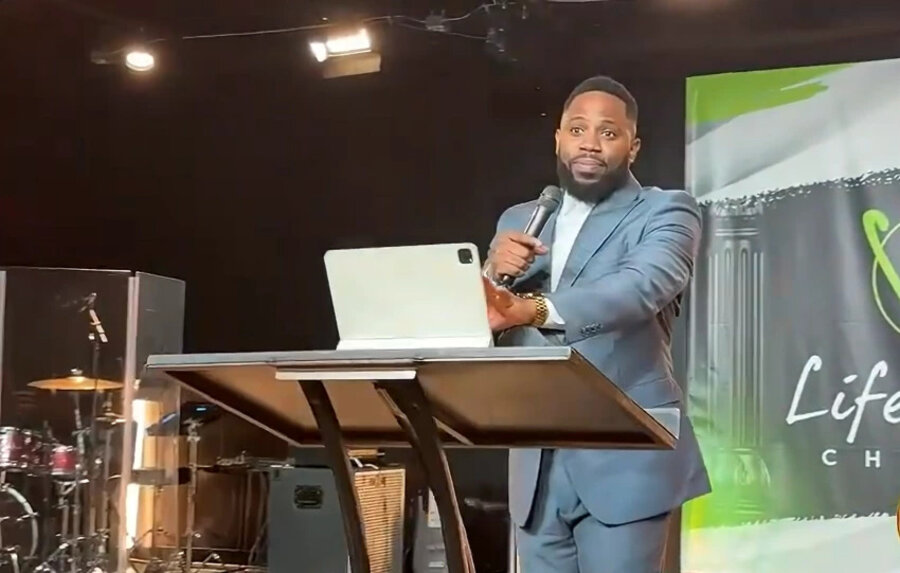 Der Pastor der „LifeWorks Church“ in Ohio, Israel Ford. 