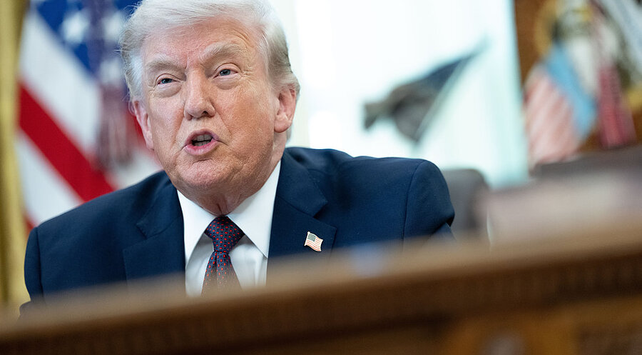 US-Präsident Trump: Vereinigte Staaten „als eine Nation unter Gott bekräftigen“ / Foto: picture alliance/Consolidated News Photos/Aaron Schwartz - Pool via CNP