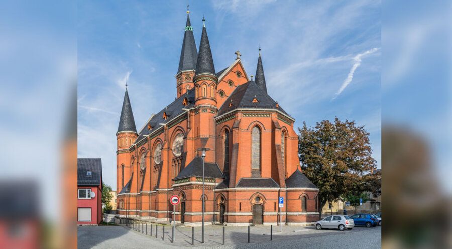 Ein 90-Jähriger wurde versehentlich in der Lutherkirche im thüringischen Apolda eingeschlossen. Foto: Wiki Commons/Krzysztof Golik