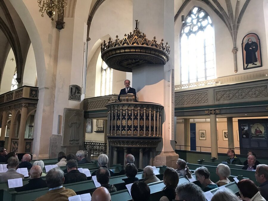 Der frühere Ministerpräsident von Sachsen-Anhalt, Reiner Haseloff (CDU), am 23. August in der Stadtkirche Wittenberg.