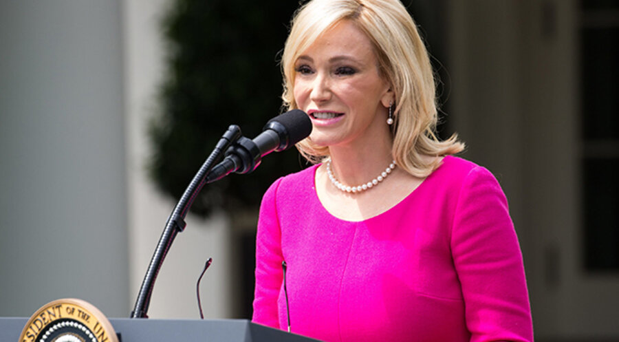 Pastorin Paula White bei einer Ansprache anlässlich des Nationalen Gebetstags 2017 im Garten des Weißen Hauses. Archivfoto: picture-alliance / NurPhoto