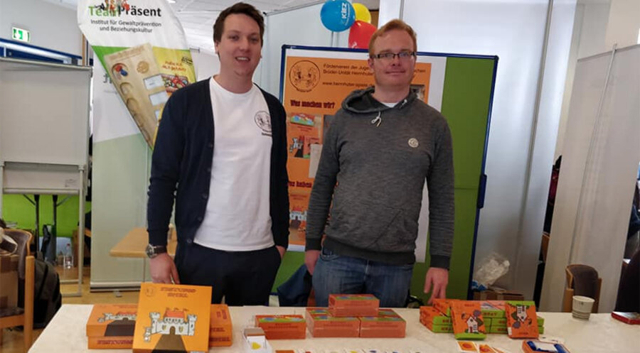 V.l.: Sebastian Fritsche und Ulrich Künzel. Foto: Förderverein der Jugendarbeit Herrnhuter Brüdergemeinde
